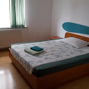 ellenőrizze a rendelkezésre állást